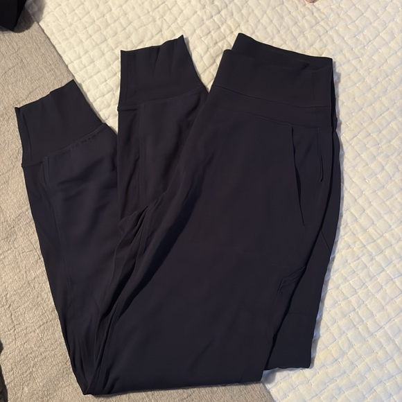 EUC athleta navy Venice jogger - Picture 2 of 3